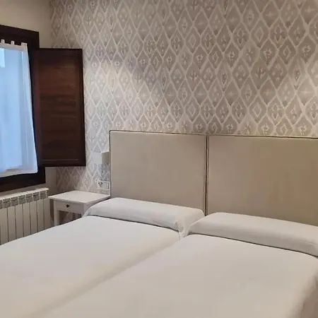 La Quintana De Figares 아파트 루아카